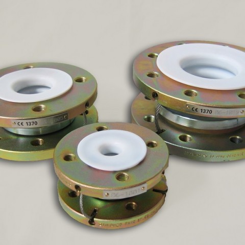 Piping lined in PTFE Protef, Lined piping system in PFA, PP and PVDF Protef / 1
